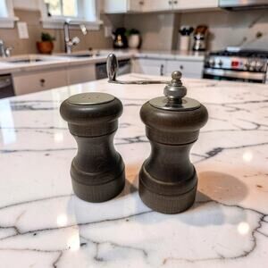 Vintage Wooden Salt Shaker Pepper Grinder Set Gear Metal Handle and tops